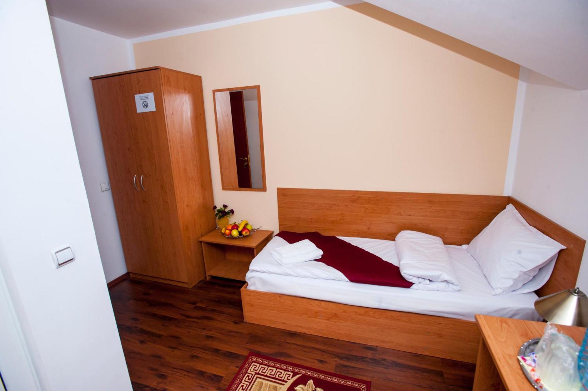 Hotel La Casa Nord Bucarest Habitación foto